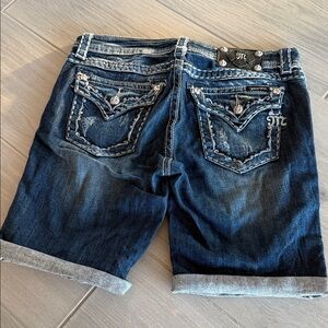 Miss Me boyfriend bermuda denim shorts - size 27